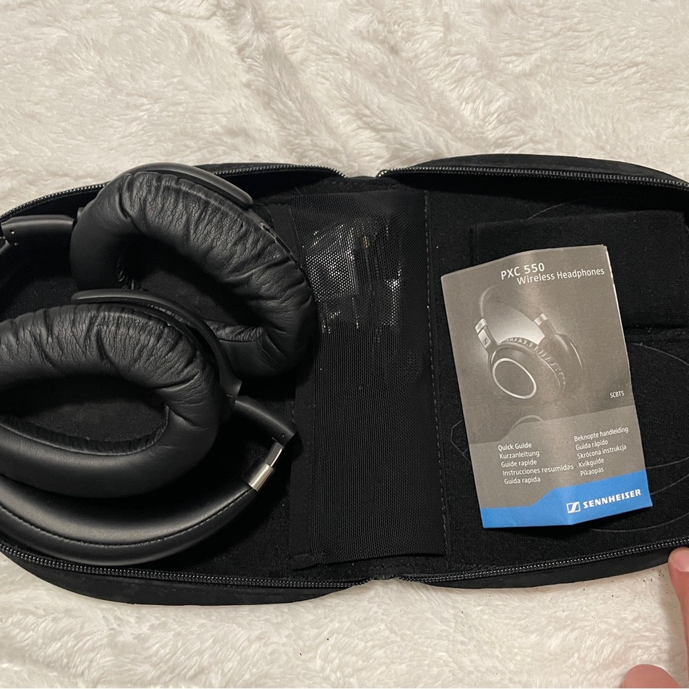 Sennheiser PXC 550 Wireless Noise Cancelling Headphones